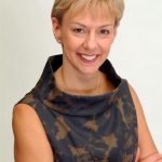 Kim Headshot 2